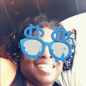 Meet your Posher, Tracy